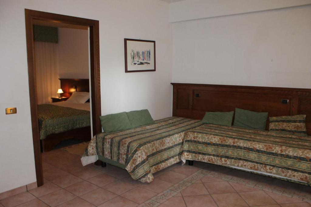 Residence La Piscina Isola del Gran Sasso dʼItalia Quarto foto